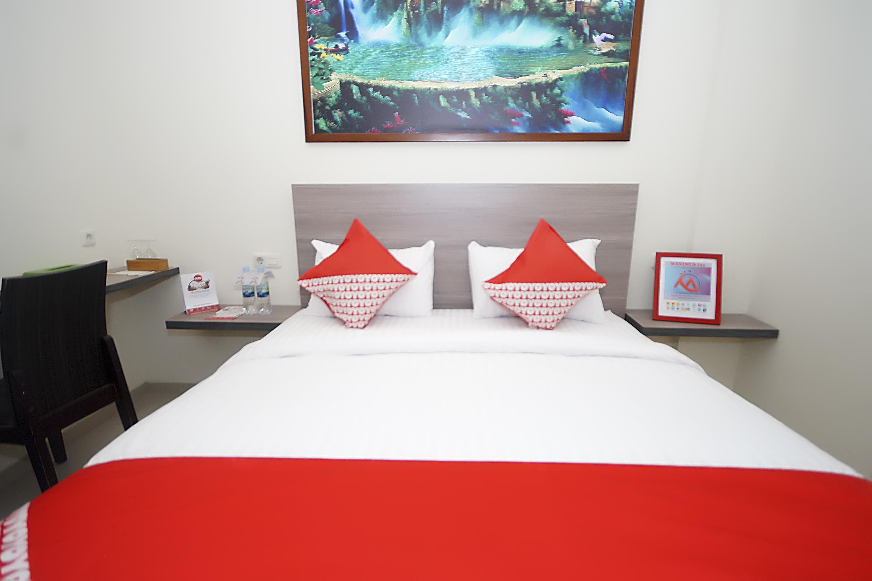 Oyo 251 The Maximus Inn Hotel Palembang Extérieur photo