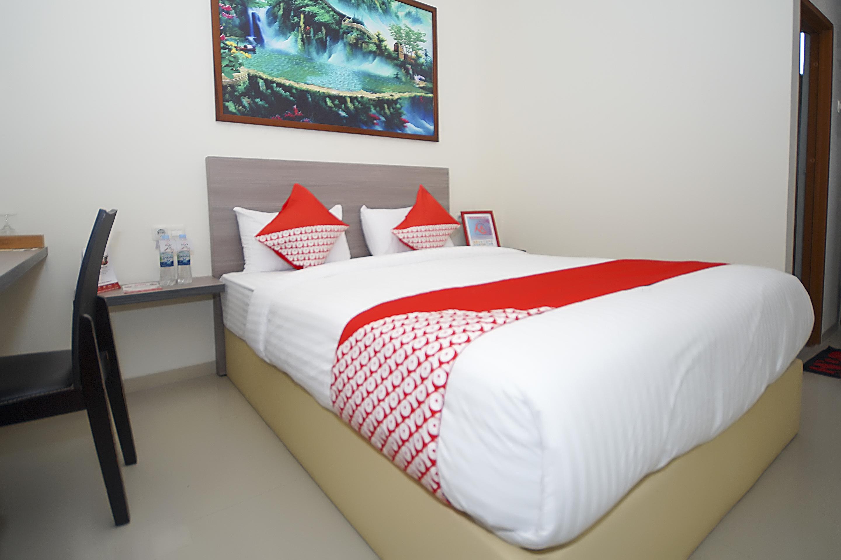 Oyo 251 The Maximus Inn Hotel Palembang Extérieur photo