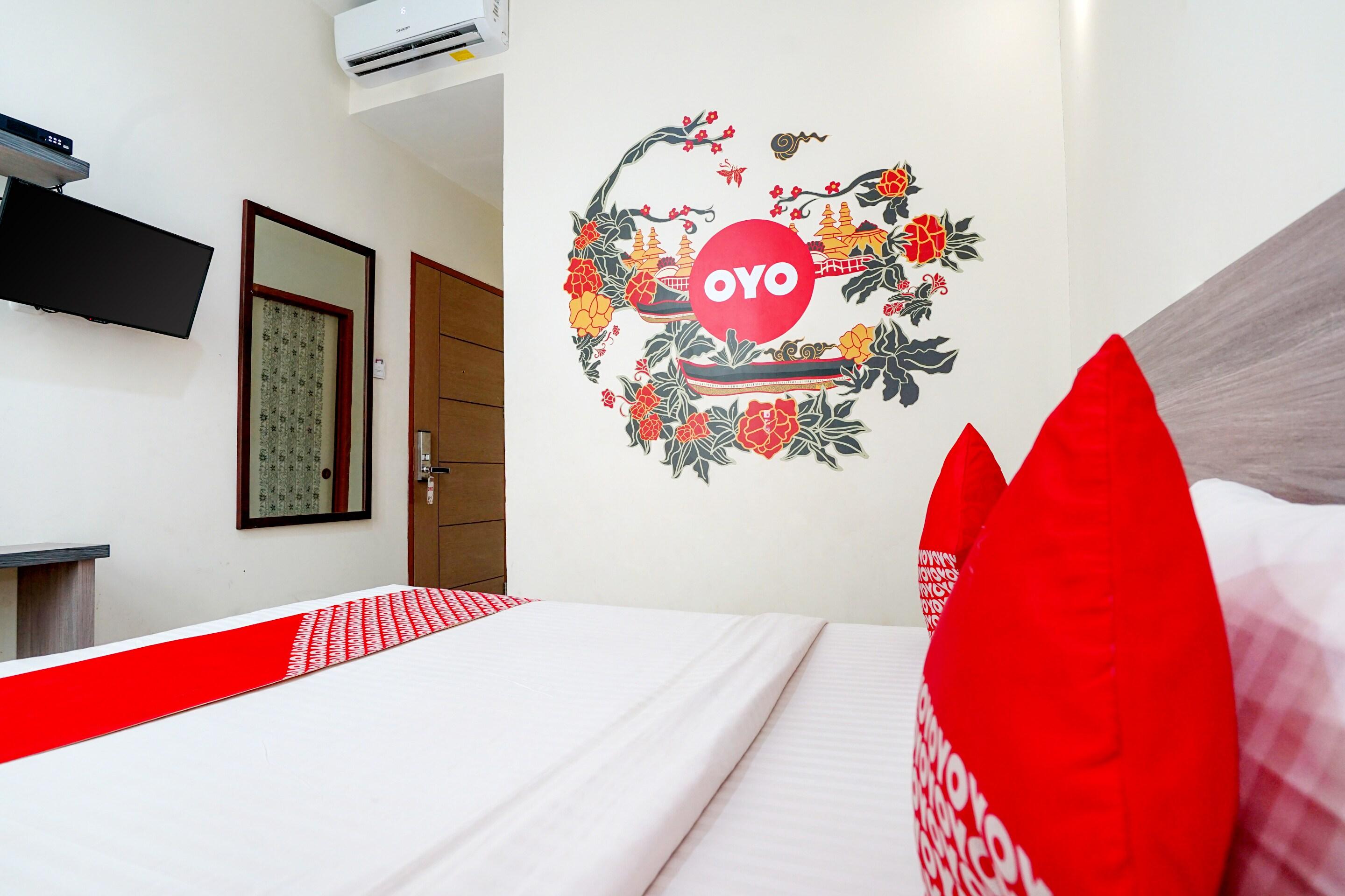 Oyo 251 The Maximus Inn Hotel Palembang Extérieur photo