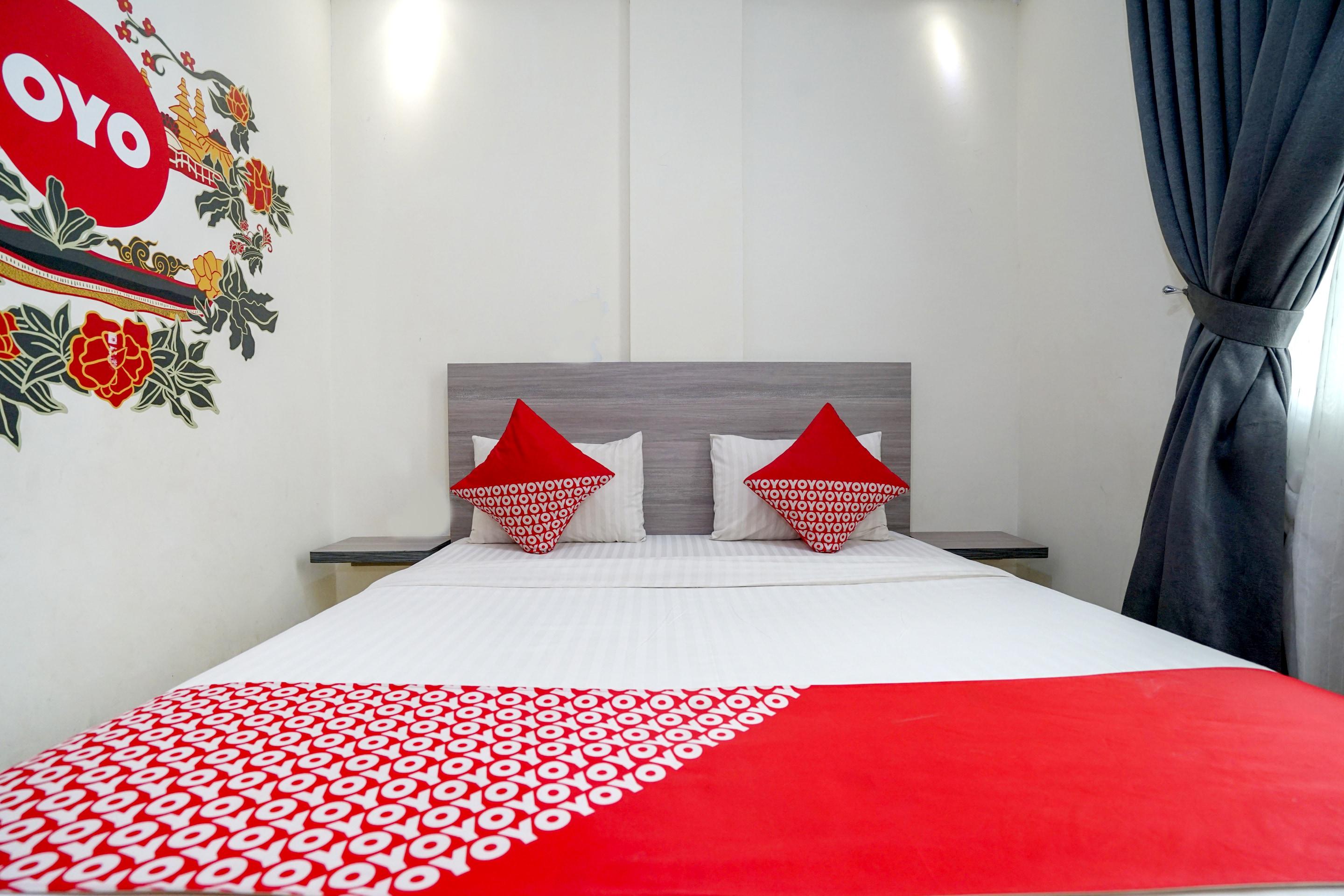 Oyo 251 The Maximus Inn Hotel Palembang Extérieur photo