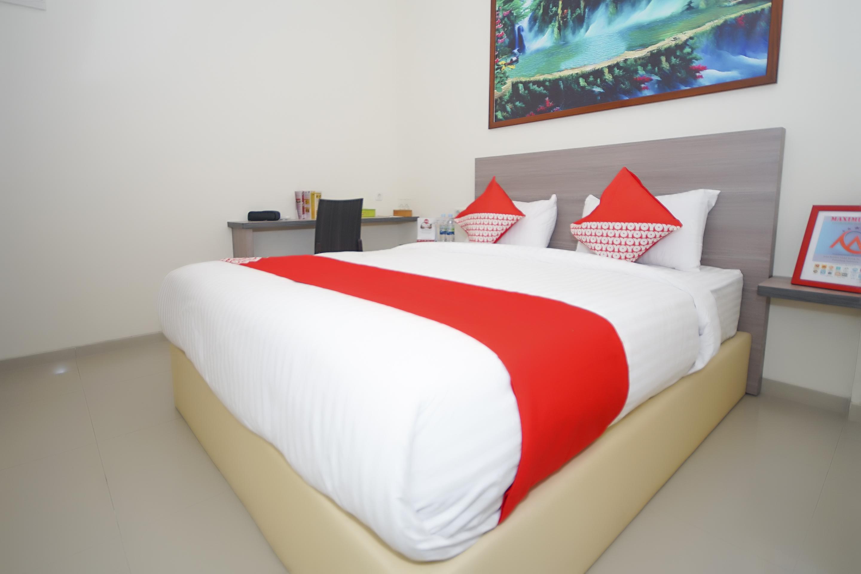 Oyo 251 The Maximus Inn Hotel Palembang Extérieur photo