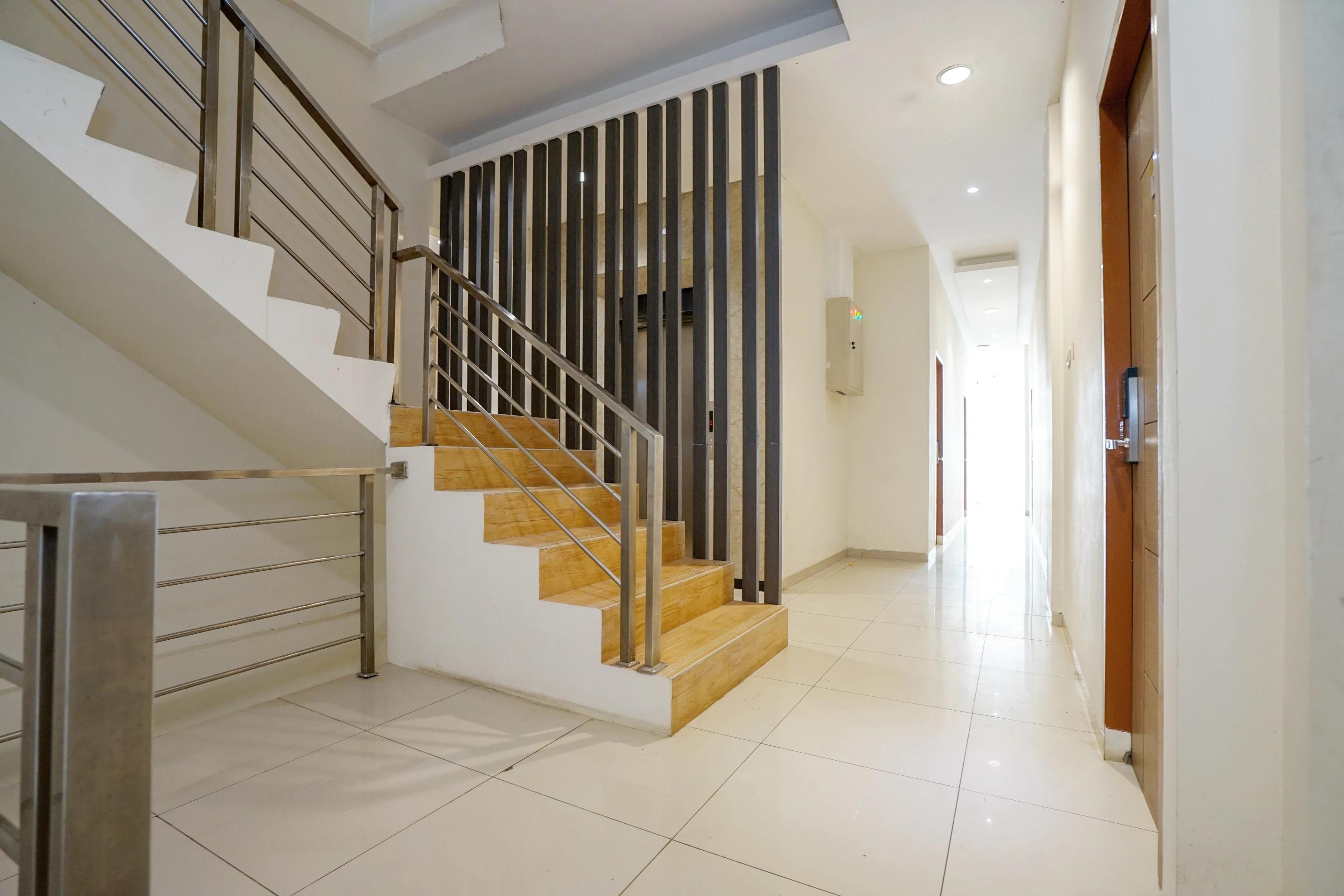 Oyo 251 The Maximus Inn Hotel Palembang Extérieur photo