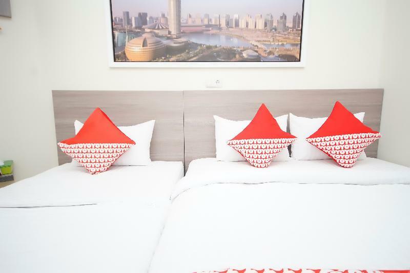 Oyo 251 The Maximus Inn Hotel Palembang Extérieur photo